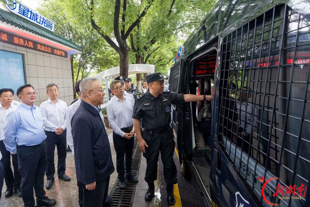 国庆假期第一天，沈晓明调研督导节日保供和城市运行安全情况