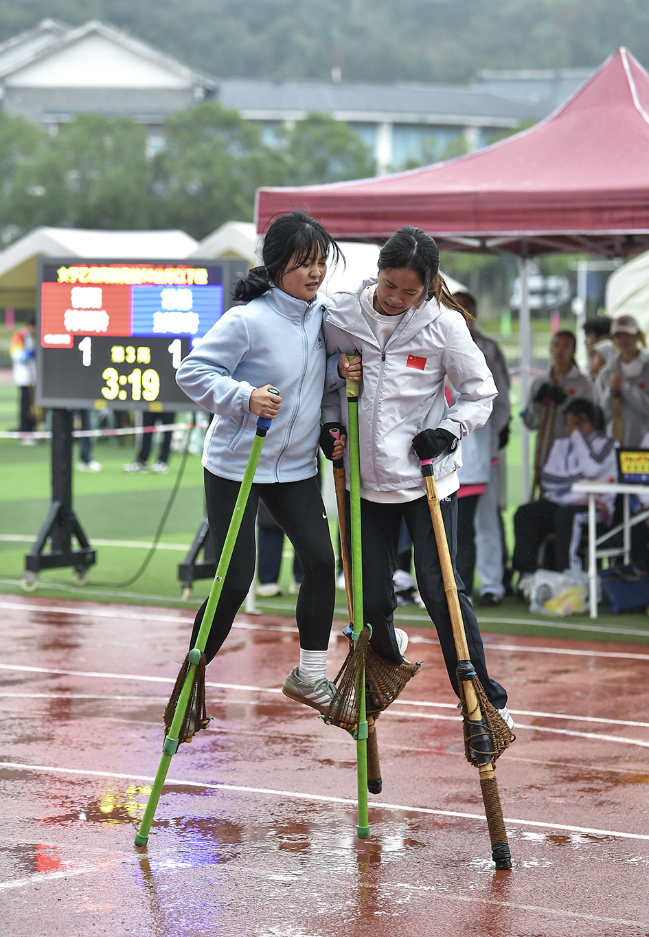 高脚对抗 激烈角逐
